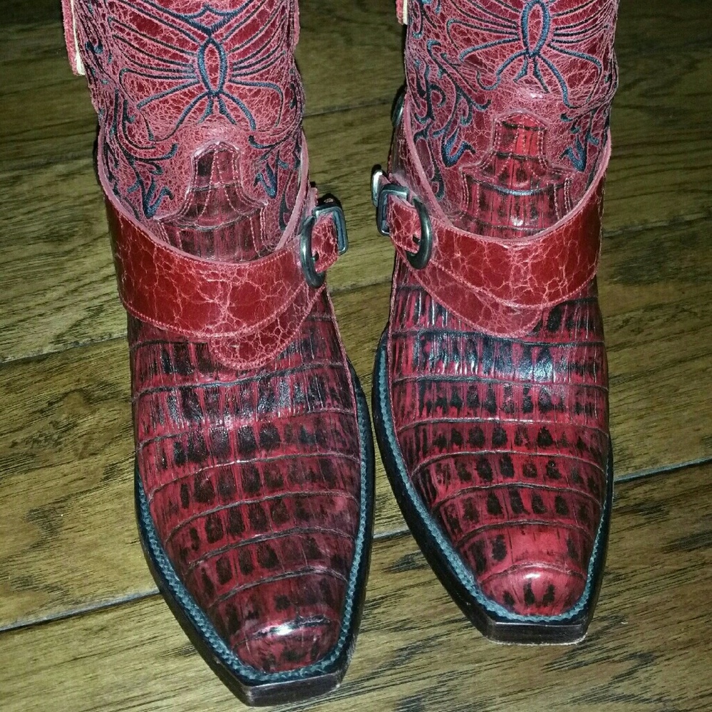 EUC  Red Old Gringo Boot's!